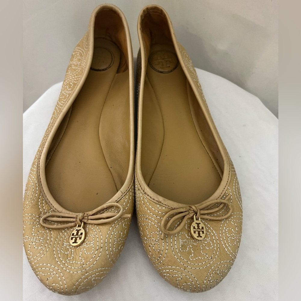 Tory Burch Chelsea Logo-Stitched Ballerina Flat-10